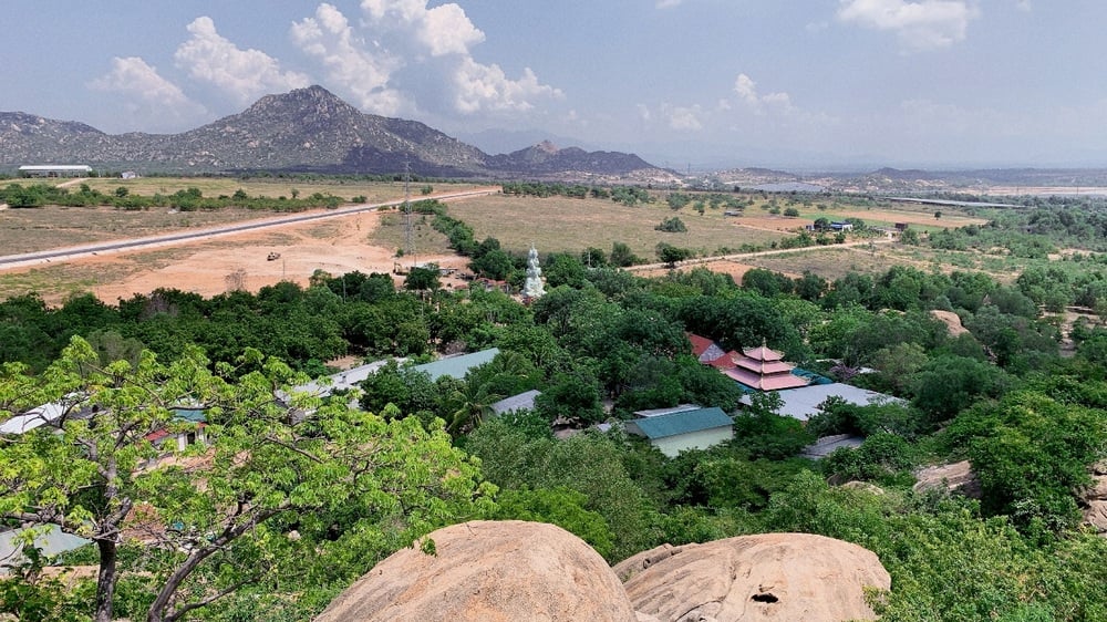 Kiến trúc độc đáo tại chùa Phổ Đà Sơn