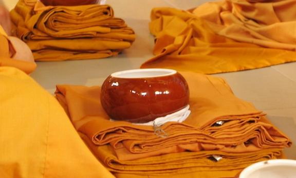 Y bát của Phật được truyền trao cho ai? 1