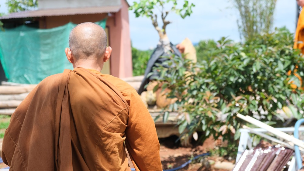 Thế nào gọi là cao tăng đắc đạo và ai là người đánh giá?