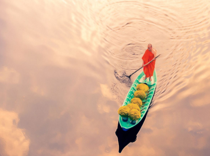 66 lời dạy thiền định thức tỉnh trí tuệ: Tự cứu mình thay vì oán giận