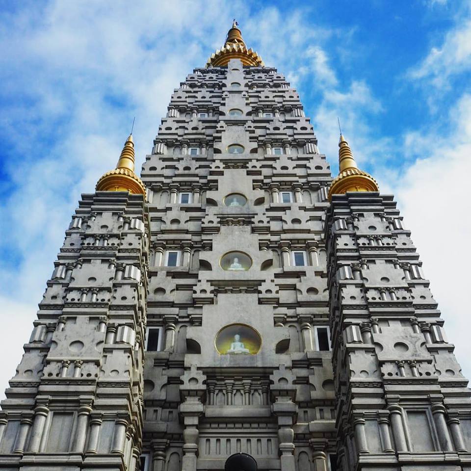 Chùa Huyền Không 1 - Tuyệt tác soi bóng dòng Bạch Yến 11