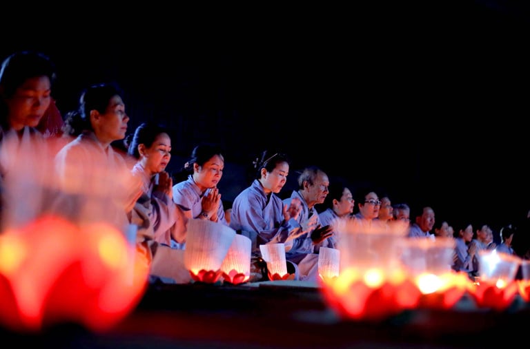 Cha mẹ mất tụng kinh gì để cầu siêu? 2