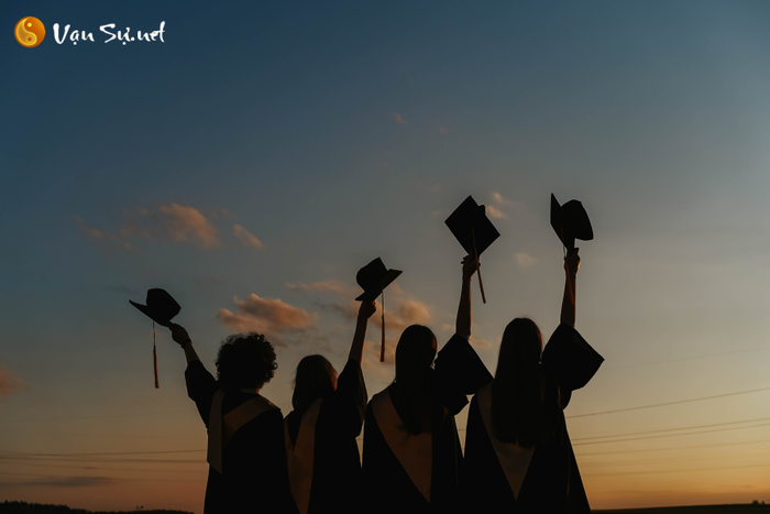 chiem bao thay ban be