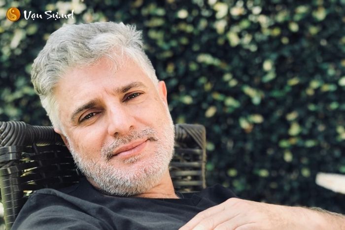 chiem bao thay dan ong