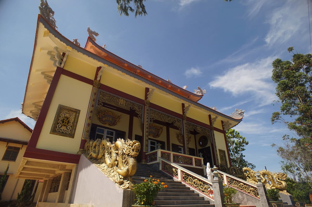 Chùa Linh Phong – ngôi chùa mang vẻ đẹp đậm chất Đà Lạt 6