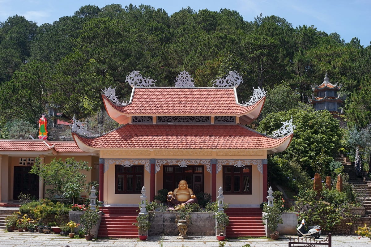 Chùa Linh Phong – ngôi chùa mang vẻ đẹp đậm chất Đà Lạt 10