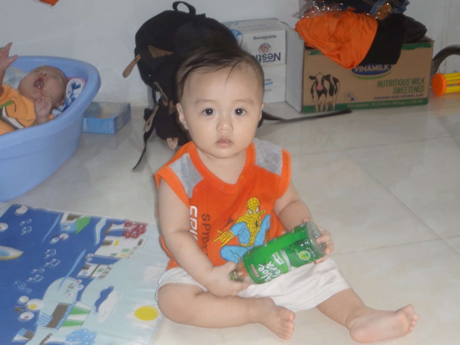 Cảnh quan bên trong chùa Quan Âm