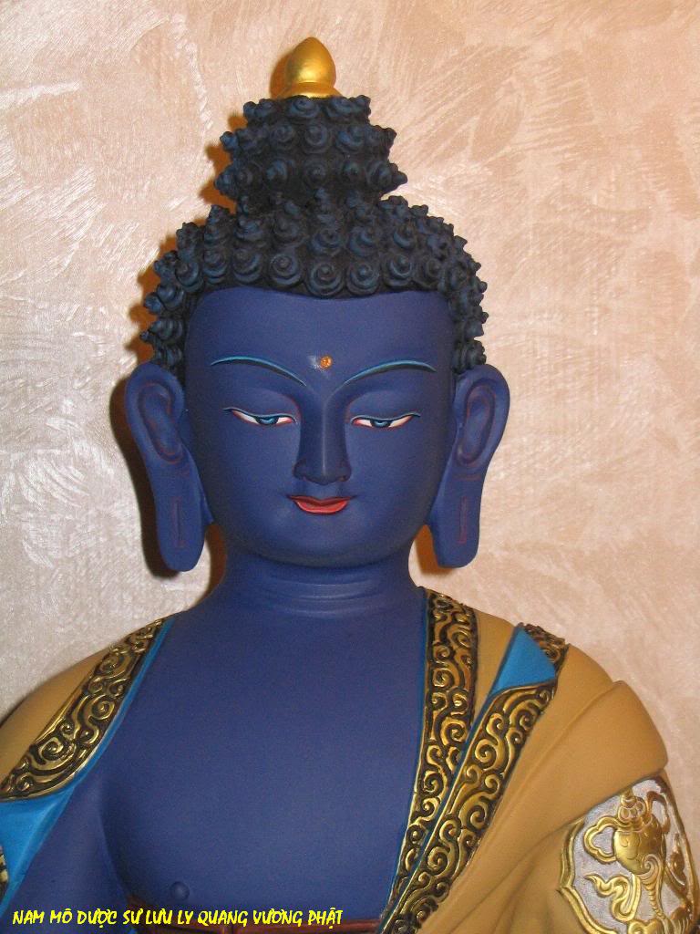 Đức Phật Dược sư với lòng bi mẫn vô lượng hộ trì chúng sinh