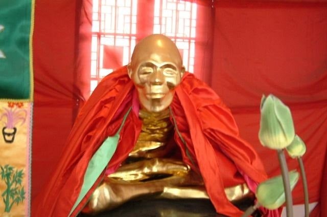 Nhục thân bất hoại - minh chứng cho sự kỳ diệu của con người