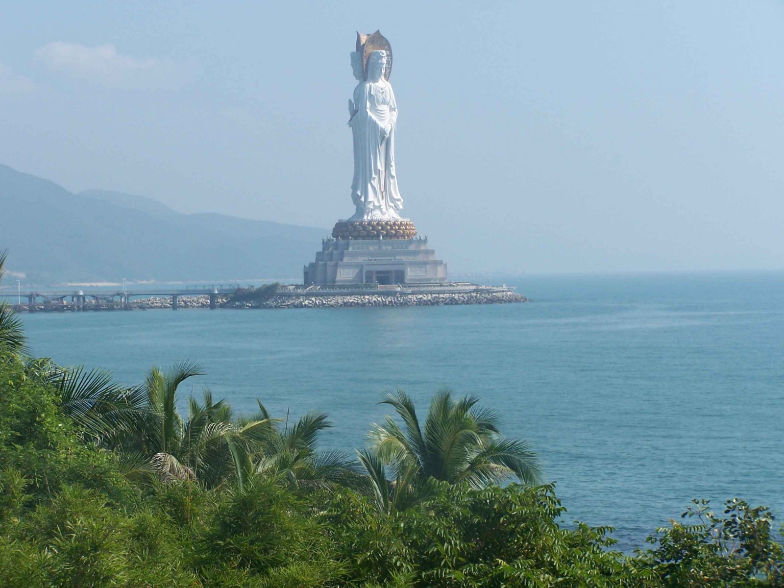 Sự tôn thờ Quan Thế Âm