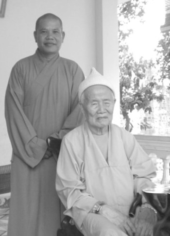 HT Huyen Quang va thay Hanh Binh