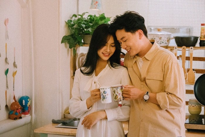 Vượt qua khó khăn cùng nhau giúp cuộc sống ổn định và hạnh phúc