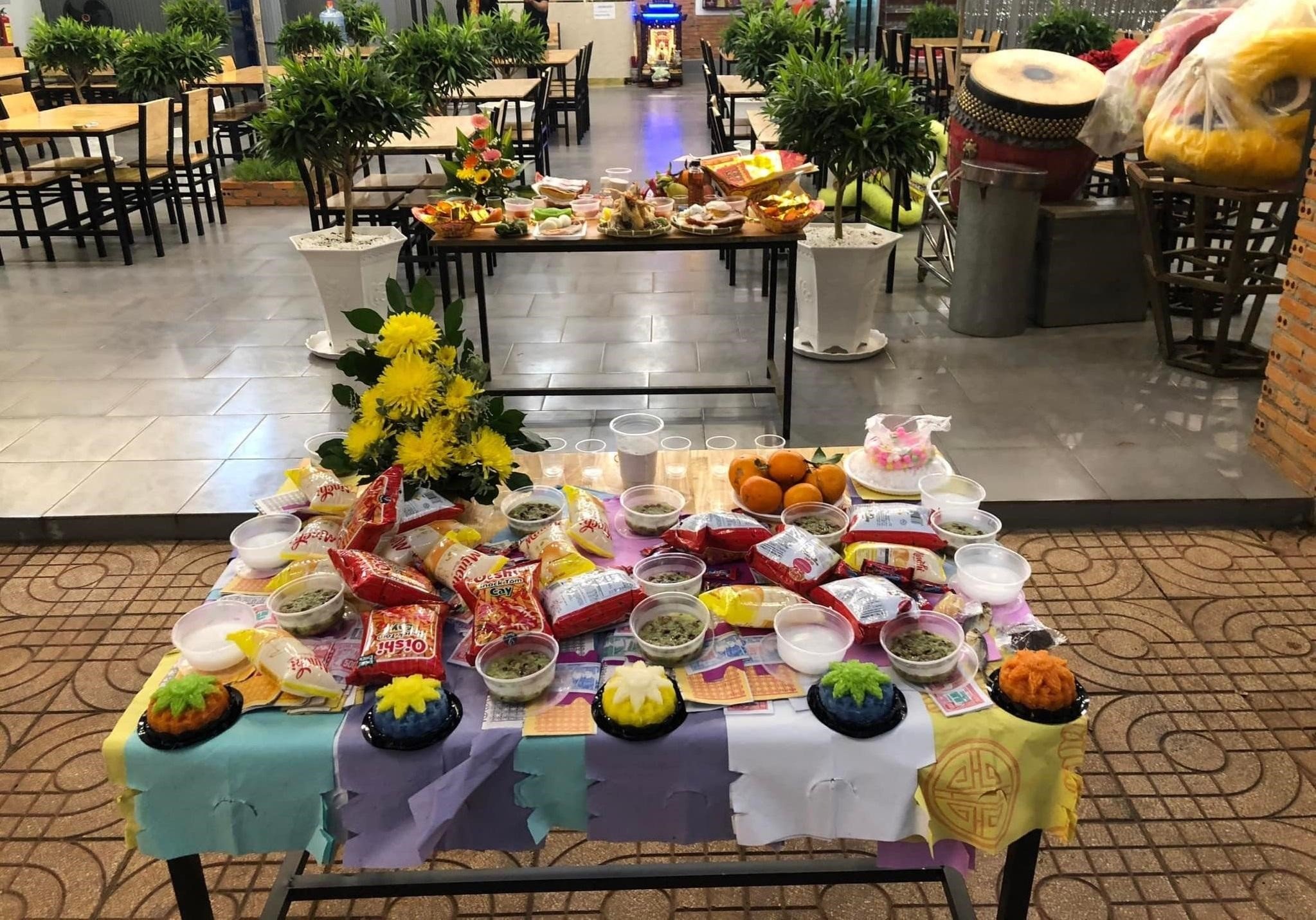 chon ngay tot khai truong