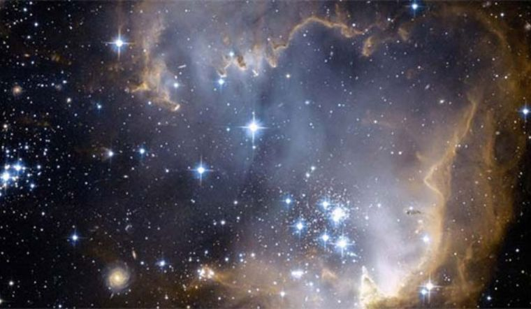 Nữ mạng Canh Ngọ 1990 và sao Thủy Diệu năm 2025