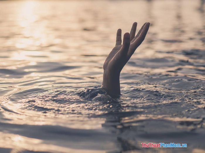 nam mo nguoi chet duoi la nu 090139721