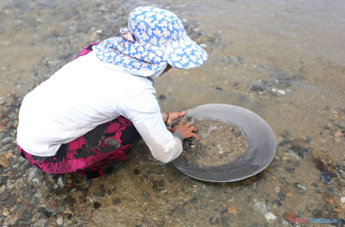 nam mo thay dang di dao vang 033224123