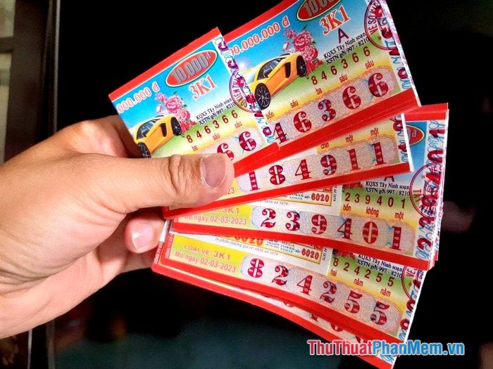 nam mo thay trung so va da di nhan tien thuong 015300072