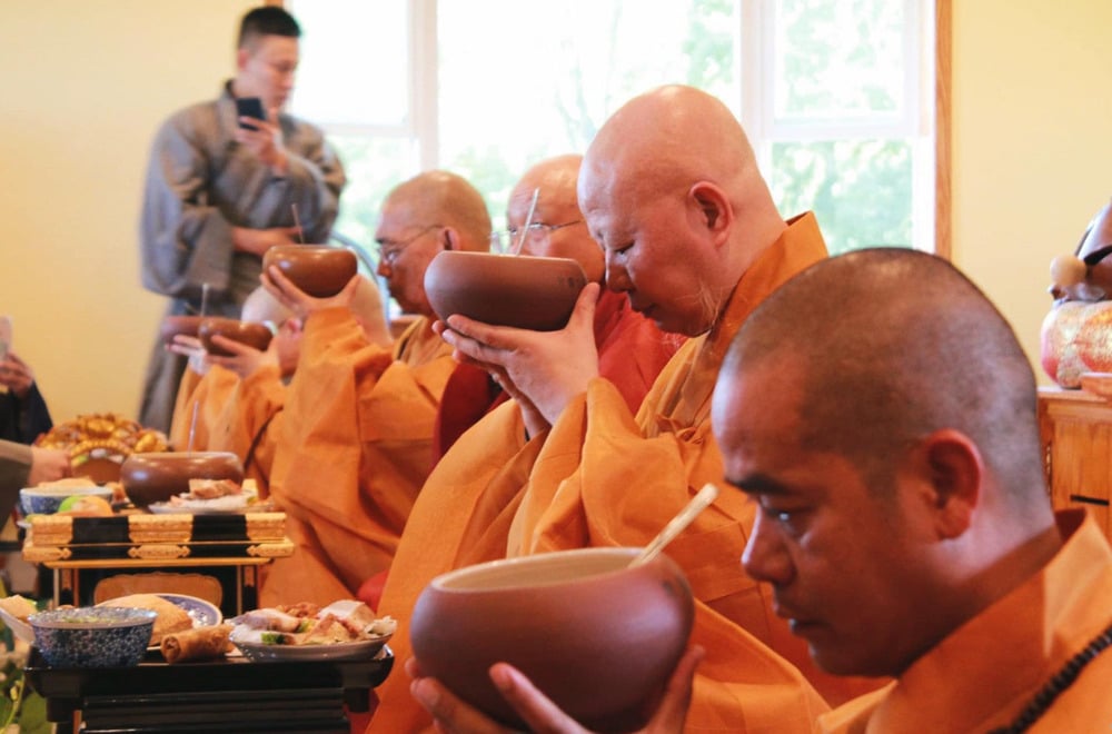 5 lời quán nguyện khi ăn 1