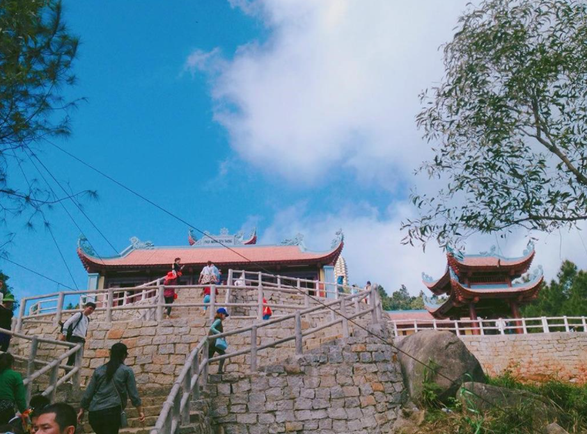 Chùa Hương Tích Hà Tĩnh là điểm đến tâm linh