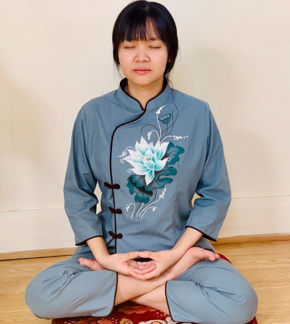 Tư thế ngồi thiền kiết già giúp toàn bộ máu được dồn lên não, trí óc được sáng suốt