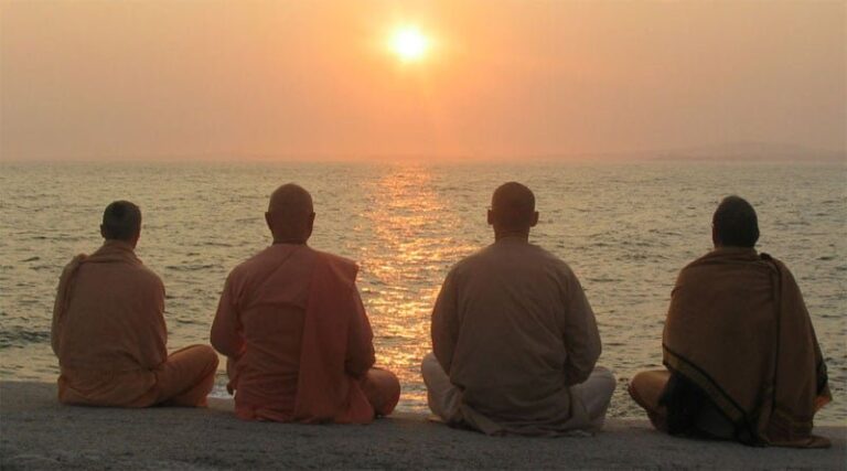 tu hanh khong phai chi vi de gap phat ma la de tro ve voi chinh minh 1628 1