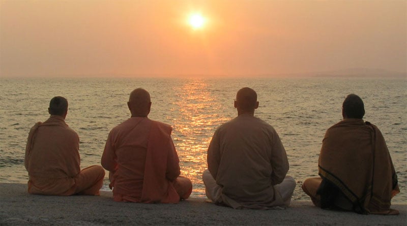 Ý nghĩa của việc tu tập và hồi hướng công đức cho tổ tiên