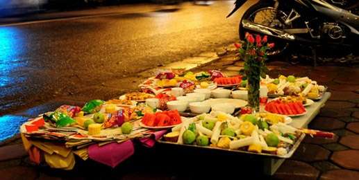 Có nên ăn đồ cúng vong không? 1