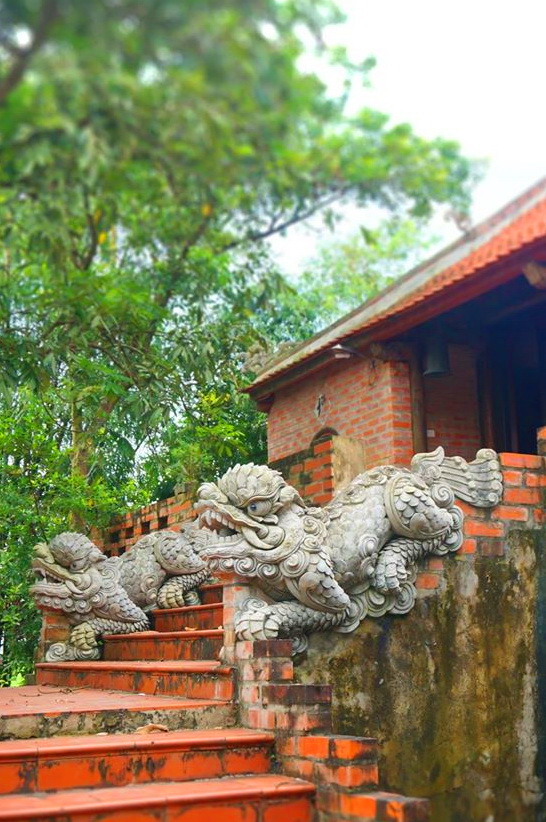 Khánh Long tự - ngôi già lam mang nét Huế tại Hà Nam 15