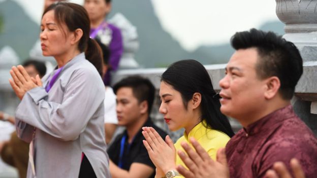 107006482_gettyimages-1143377964-1305 Niệm Phật, tụng Kinh, trì Chú, cầu nguyện để chữa bệnh là hợp với khoa học (IV) 3