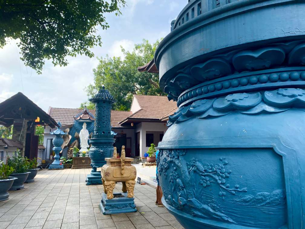 Ngôi chùa được hình thành từ lò gạch bị bỏ hoang trên đất Hà Tiên 11