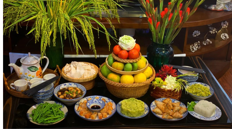 Cúng Rằm tháng 8 năm 2022 giờ nào đẹp?