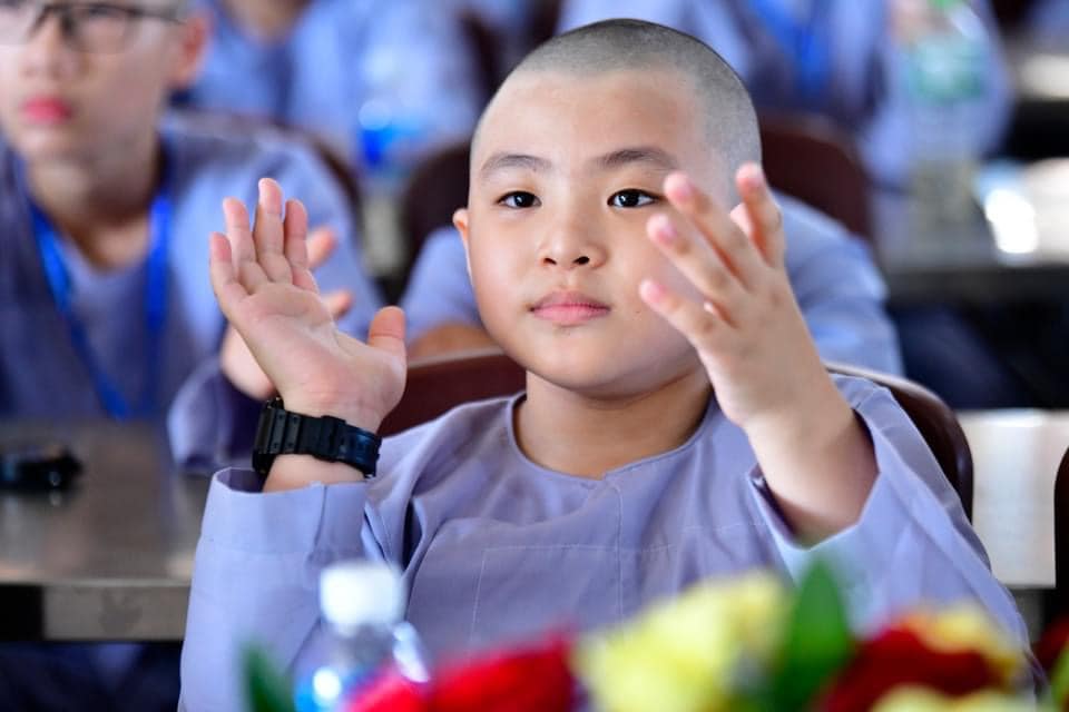 Đi tu là gì hở mẹ? 1