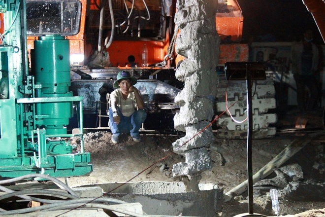 Niệm Phật để giúp bé trai rơi xuống ống cọc bê tông được siêu sinh Tịnh độ 1