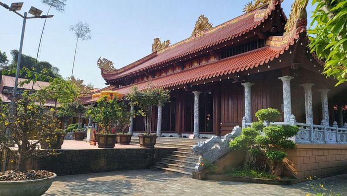 Linh thiêng một cõi chùa Mèo 2