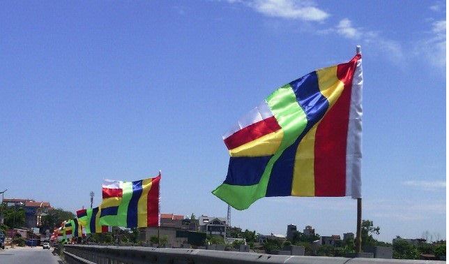 Treo cờ Phật giáo thế nào cho đúng? 3