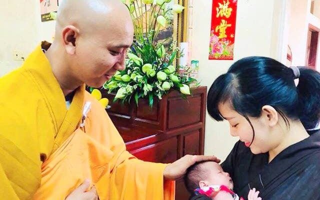 Người mẹ nên đọc tụng kinh Địa Tạng Bồ Tát bổn nguyện trong thời gian mang thai 2