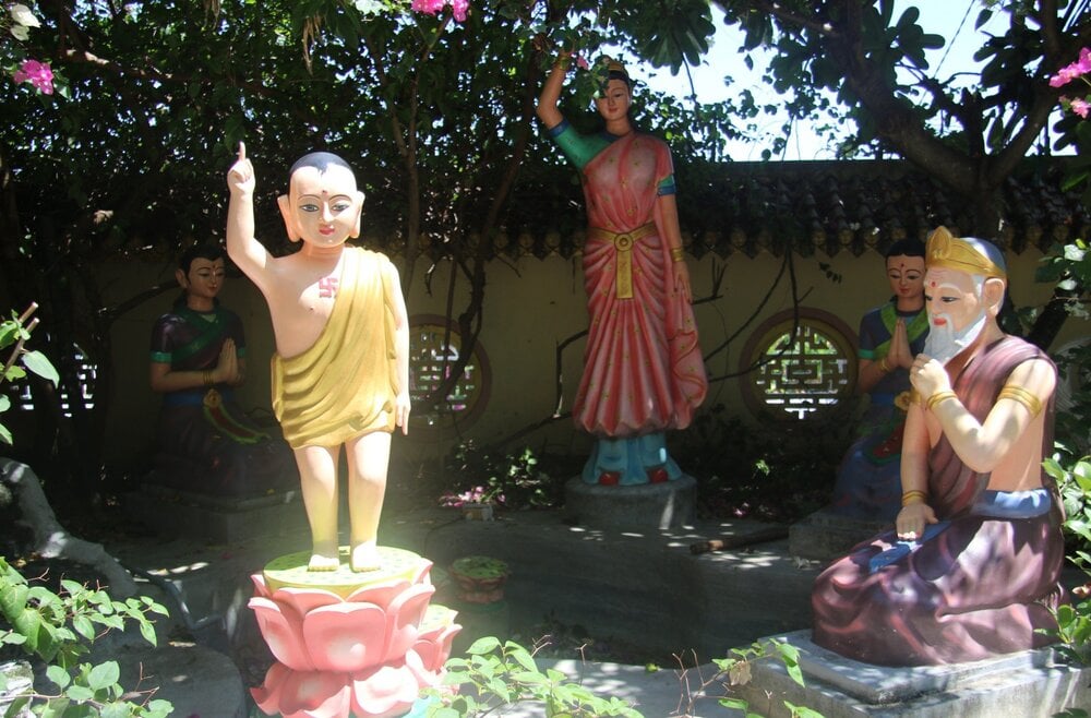 Chùa Linh Ứng trên đèo Rọ Tượng 4