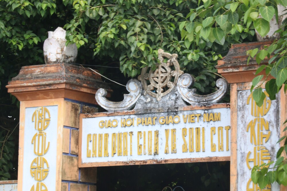 Khám phá Chùa Long Tuyền tại Khánh Thành Nam, Suối Cát, Cam Lâm 1