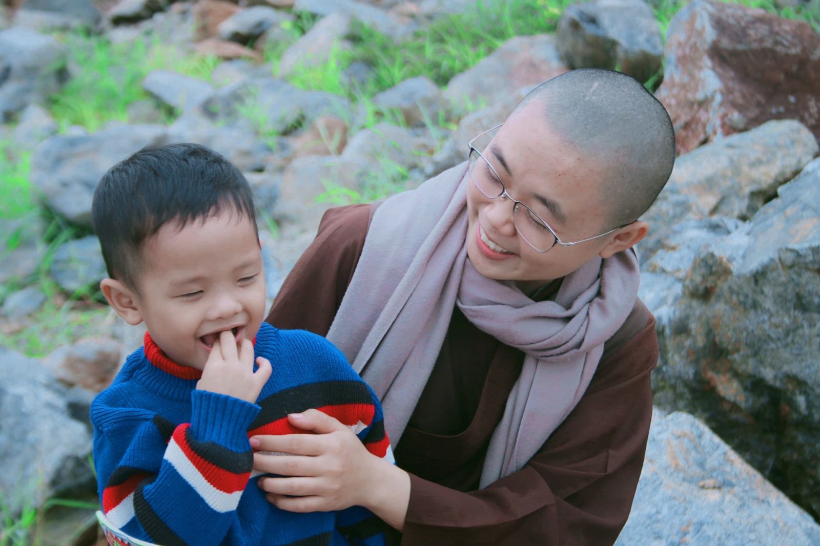 Mối quan hệ giữa tu sĩ và cư sĩ trong Phật giáo 7