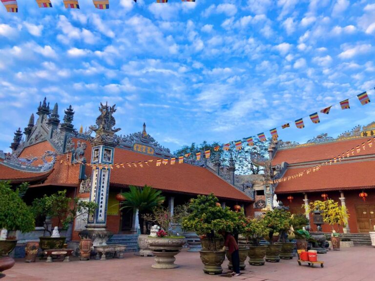 Hoa Linh Tự kho tàng lịch sử quý báu 2 92840640 3470105016340149 9213986627074916352 o 1434 1