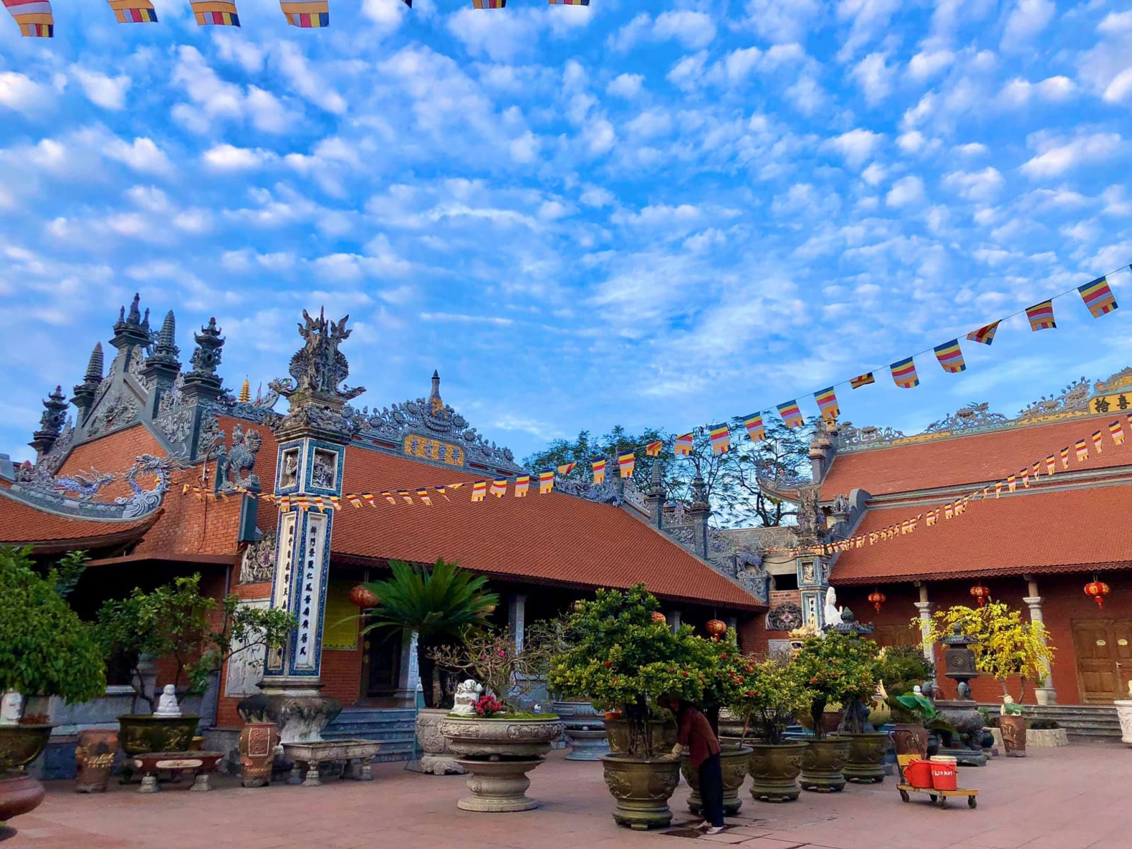 92840640_3470105016340149_9213986627074916352_o-1434 Hoa Linh Tự: Nơi chứa đựng kho tàng lịch sử 1