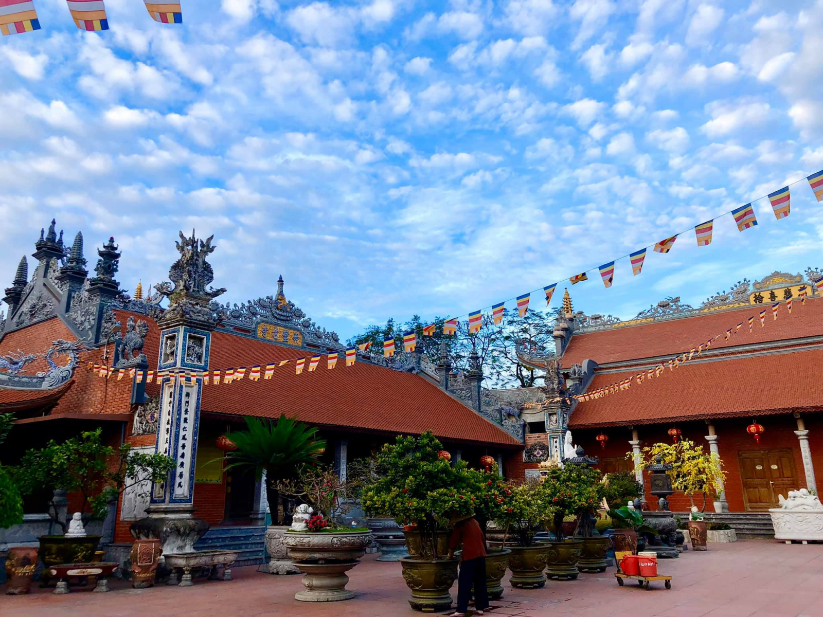 93377096_3470105373006780_881083261982343168_o-1434 Hoa Linh Tự: Nơi chứa đựng kho tàng lịch sử 5