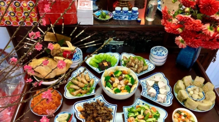 Văn khấn mùng 2 Tết cúng gia tiên