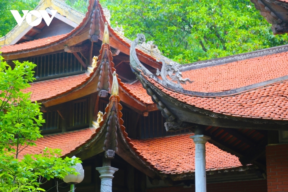 Chùa Lôi Âm Thượng - ngôi cổ tự trầm mặc giữa không gian xanh 9