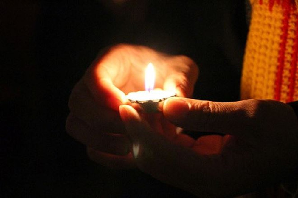 Siêu độ kẻ còn người mất 4