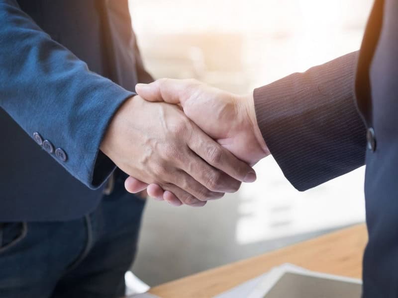 bien dong trong moi quan he xa hoi