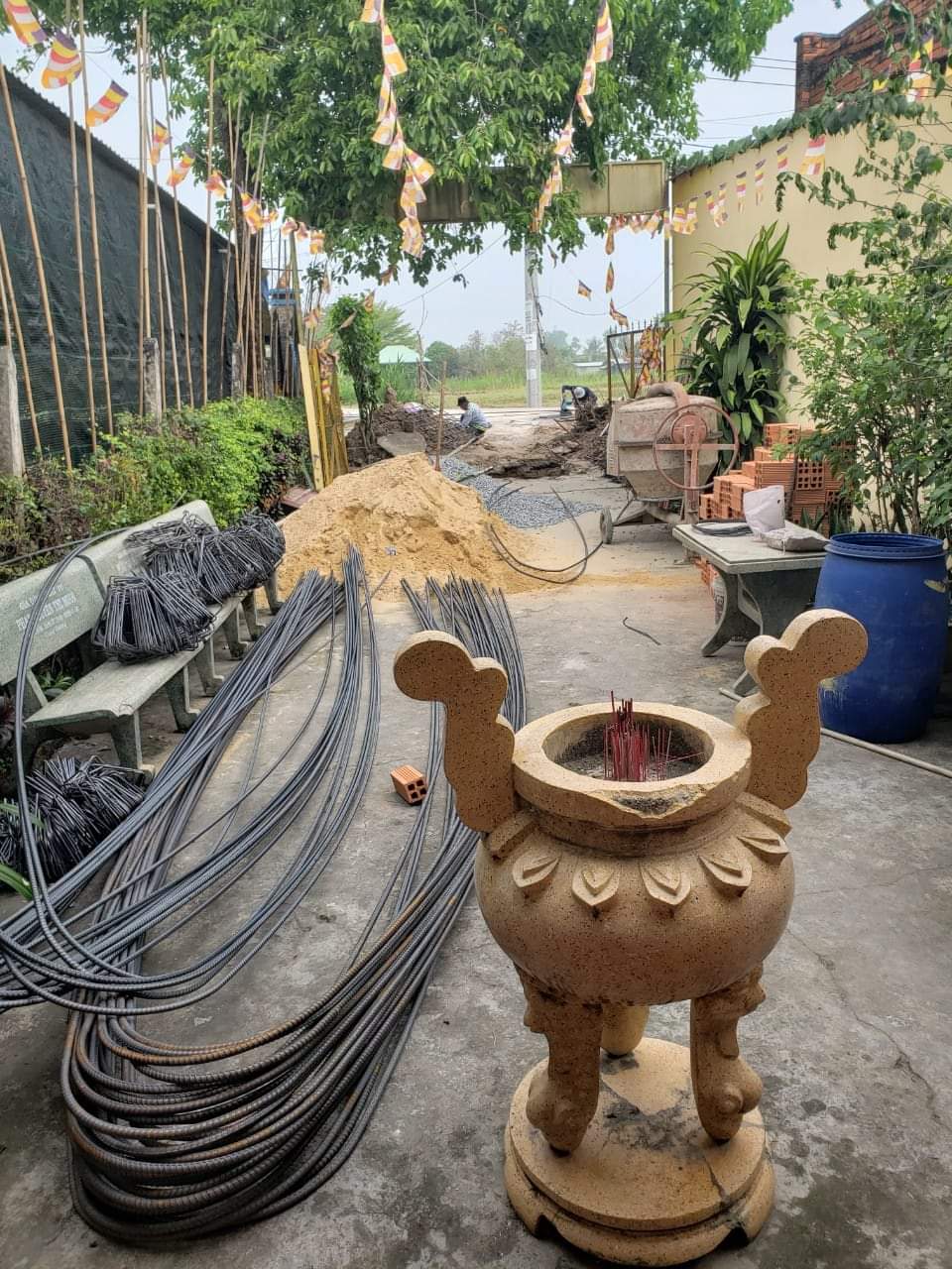 Không khí trang nghiêm tại lễ khởi công