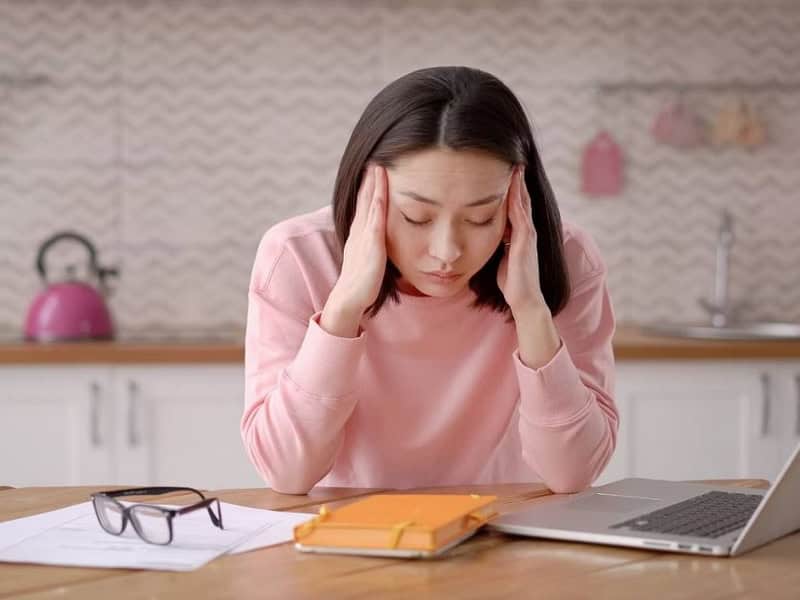 cang thang tinh than co the gay ra nhung van de gi ve suc khoe