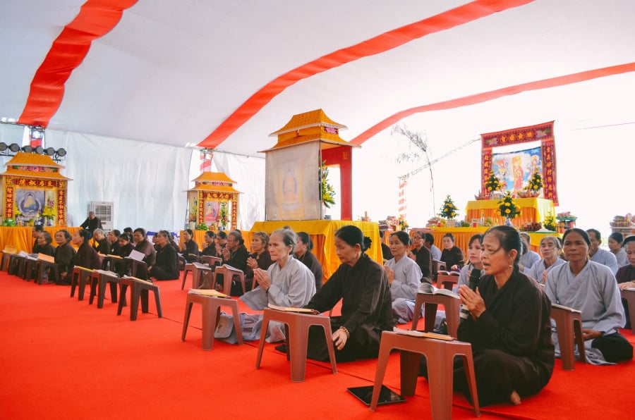 Hình ảnh minh họa nghi thức cầu siêu