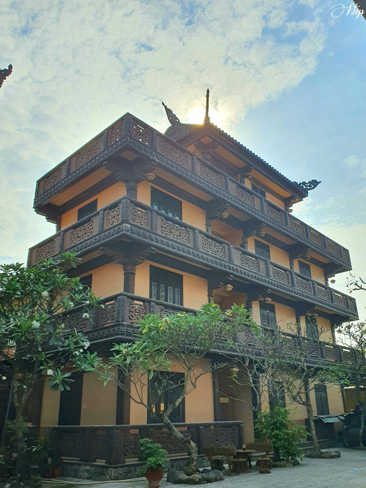 Chiêm ngưỡng khung cảnh thanh tịnh chùa Tuệ Châu 3